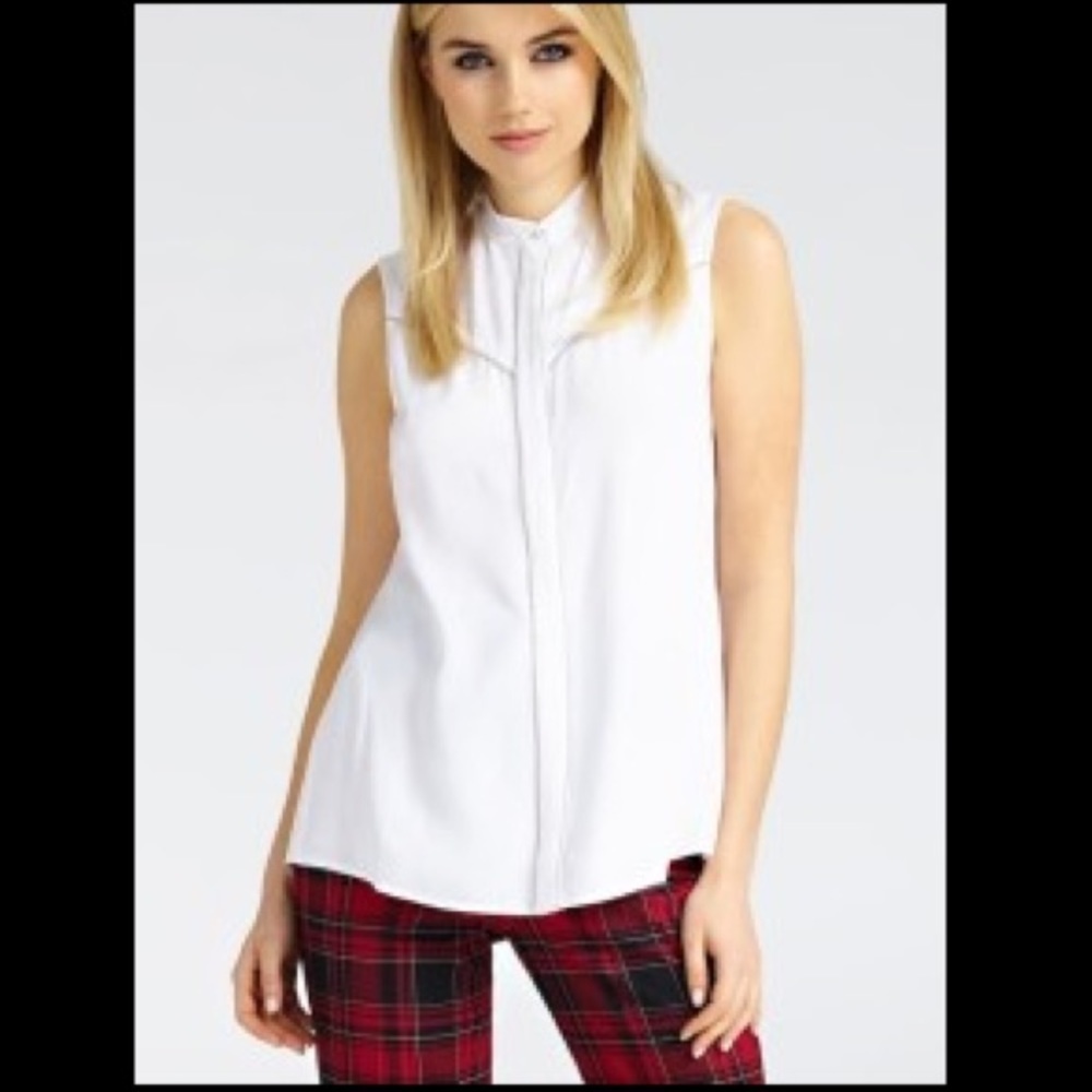 New GUESS White Button Down Top SZ S